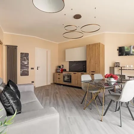 Апартаменты Charming Trastevere One *